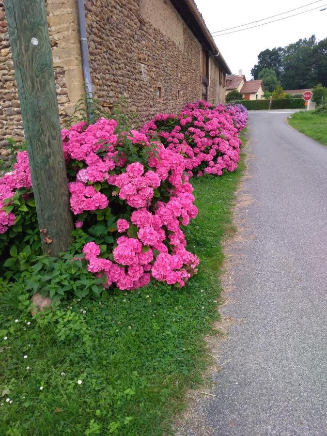 Clos A Malypense Chez Mr Montamat Galan 외부 사진