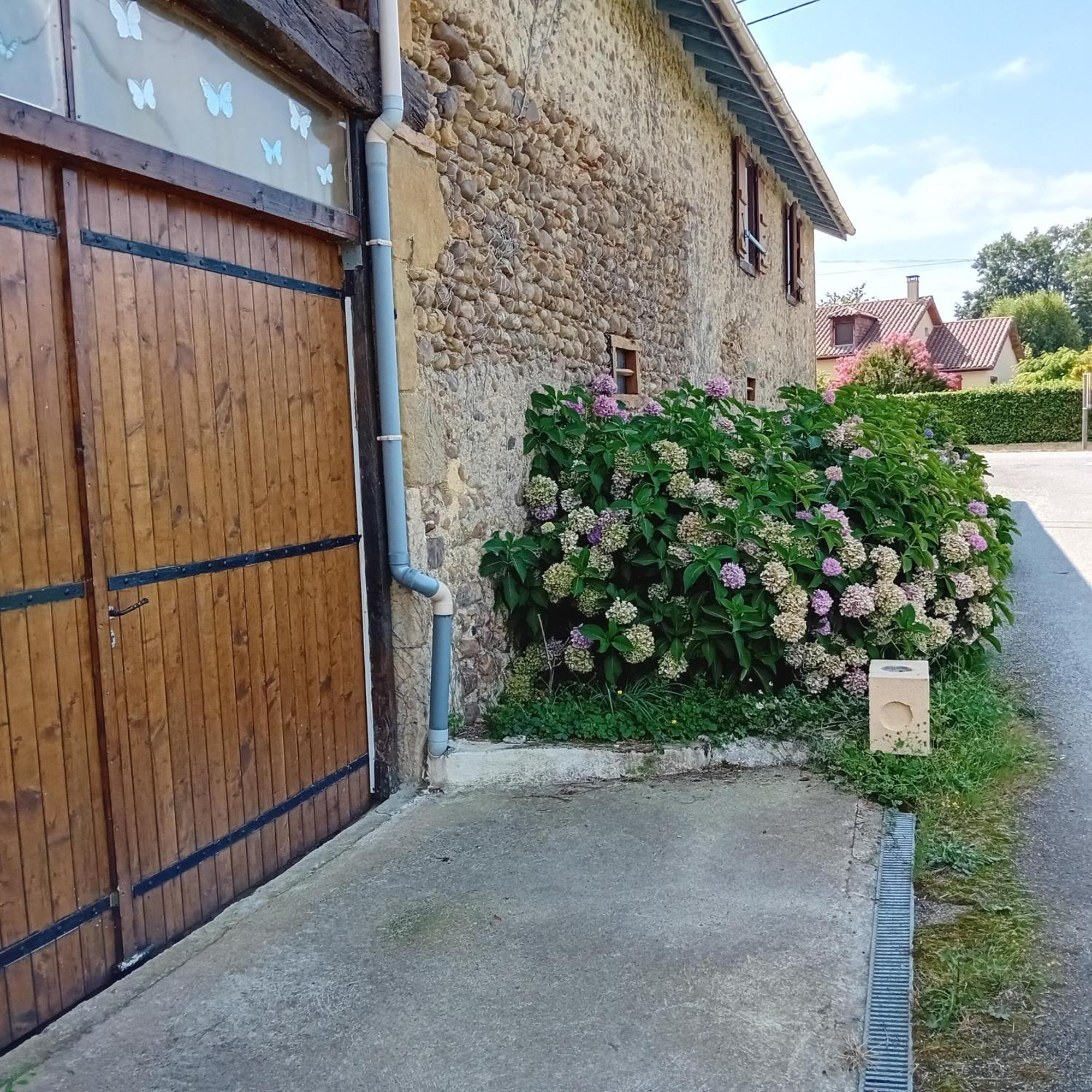 Clos A Malypense Chez Mr Montamat Galan 외부 사진